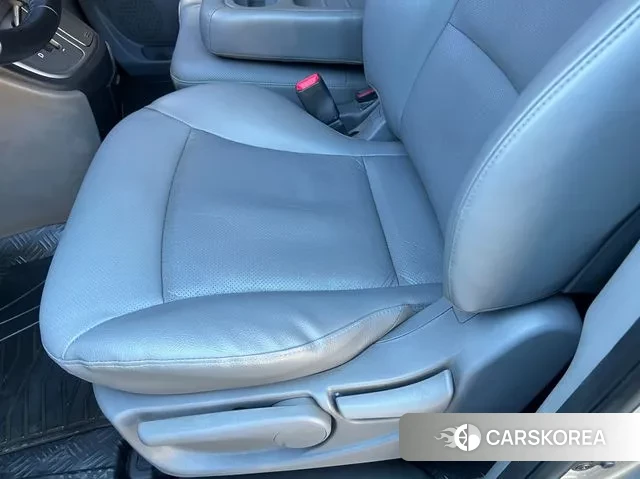 Hyundai The New Grand Starex id 3698956 из Кореи 16