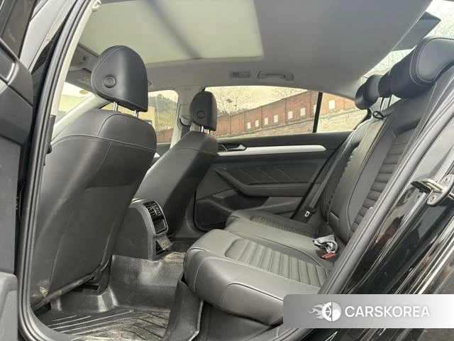 Volkswagen Magotan id 4205619 из Китая 14