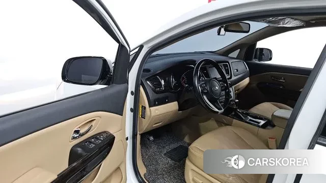 Kia The New Carnival id 3661919 из Кореи 20