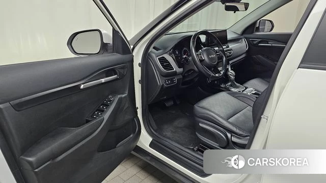 Kia Seltos id 4458053 из Кореи 31