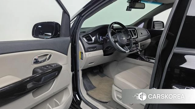 Kia The New Carnival id 4689501 из Кореи 20
