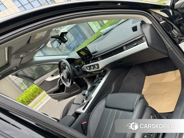 Audi A4L id 4313859 из Китая 31