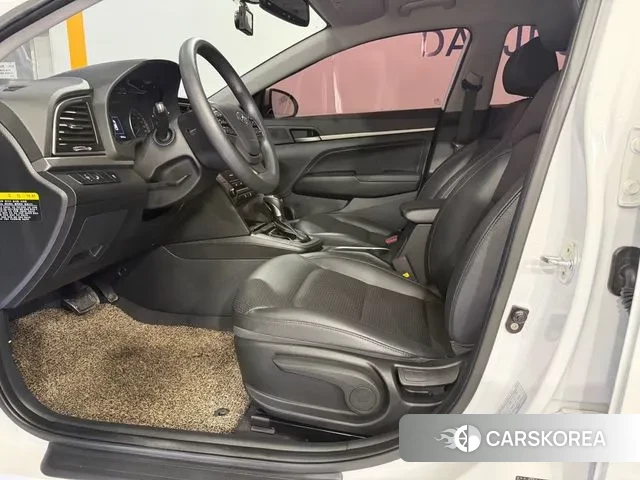 Hyundai Avante AD id 3340604 из Кореи 20