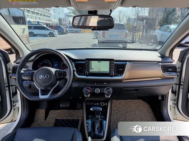 Kia Stonic id 3754322 из Кореи 11
