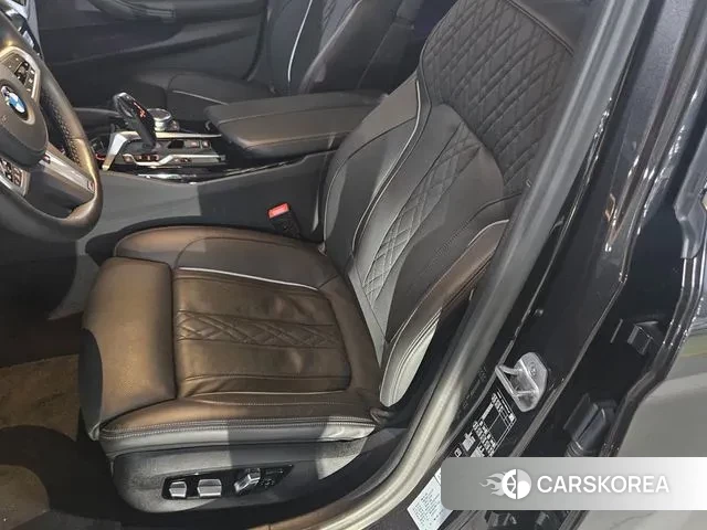 BMW 5 Series (G30) id 3058215 из Кореи 20