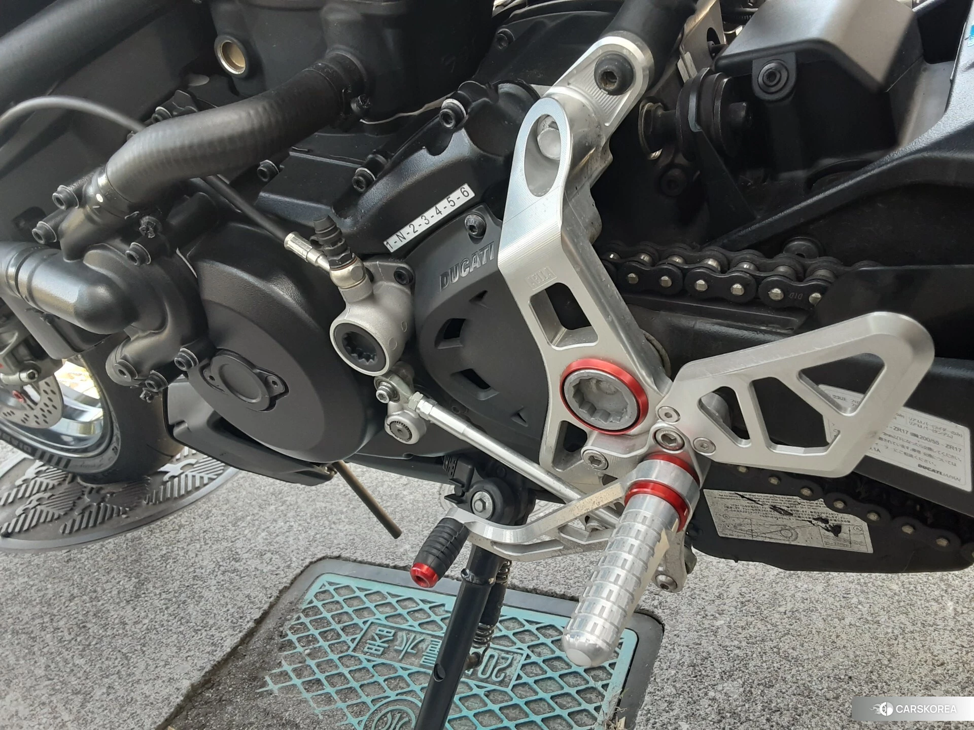 Ducati MONSTER 1200 R id 4352920 из Японии 13