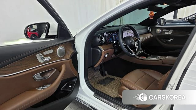 Mercedes-Benz E-Class W213 id 4784221 из Кореи 35