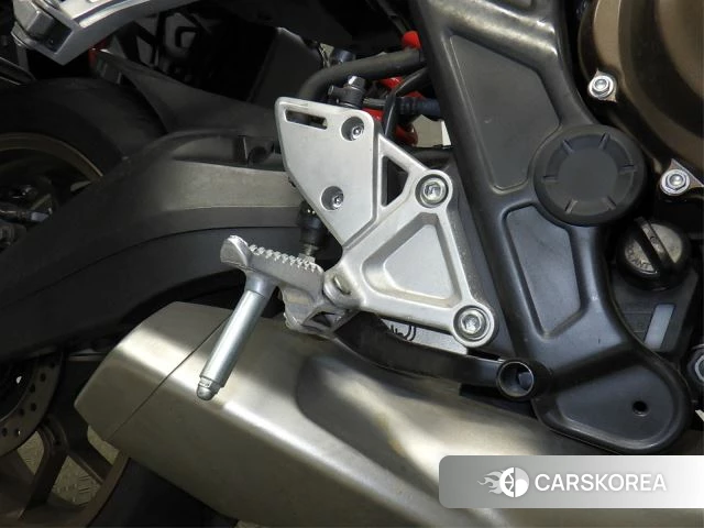 Проданный Honda CB650R id 3995125 из Японии, фото 24