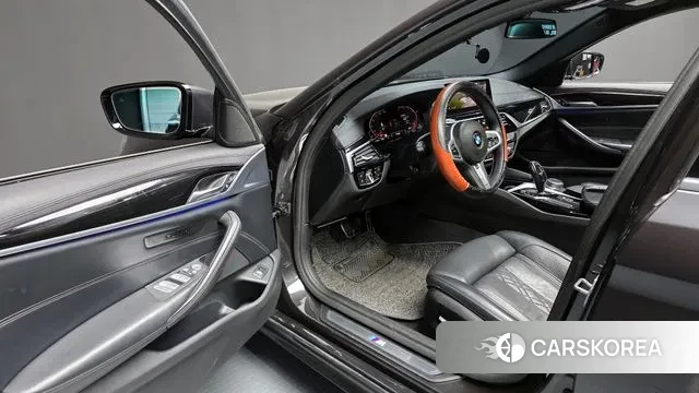 BMW 5 Series (G30) id 3344649 из Кореи 20