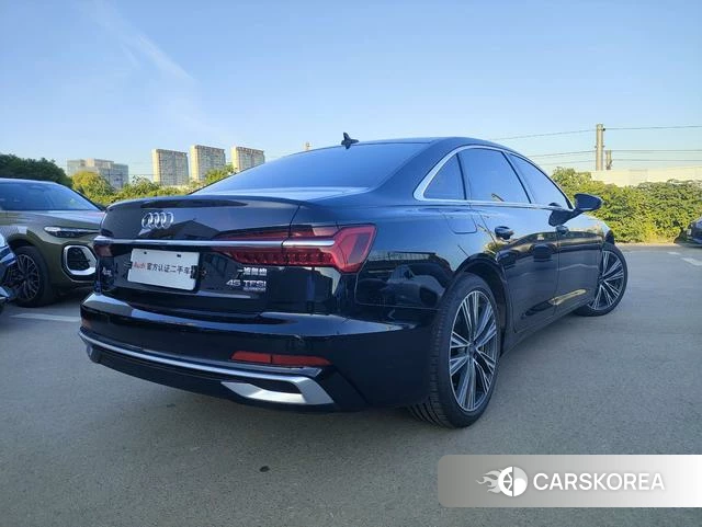 Audi A6L id 4301452 из Китая 12