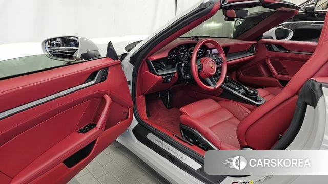 Porsche 911(992) id 4640627 из Кореи 35