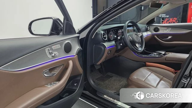 Mercedes-Benz E-Class W213 id 3853850 из Кореи 20
