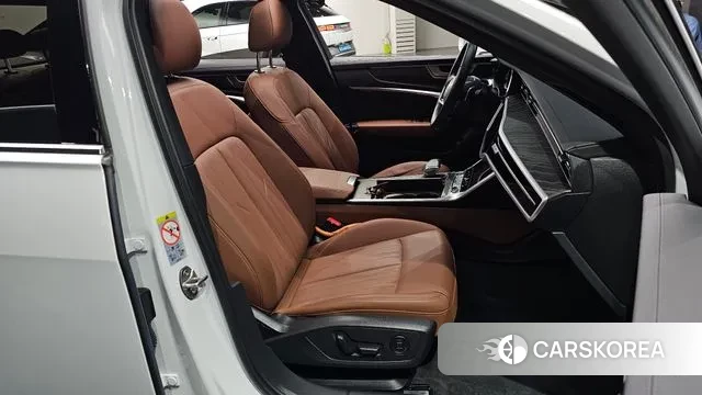 Audi A6 (C8) id 3237654 из Кореи 20