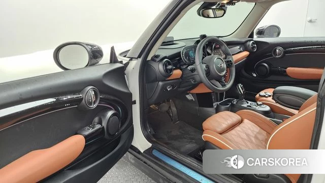 Mini Cooper S id 4223129 из Кореи 32