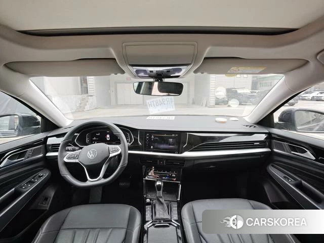 Volkswagen Passat id 4333447 из Китая 18