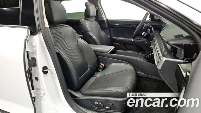 Hyundai Grandeur Hybrid (GN7) id 2925720 из Кореи 20