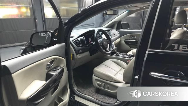 Kia The New Carnival id 4331559 из Кореи 32
