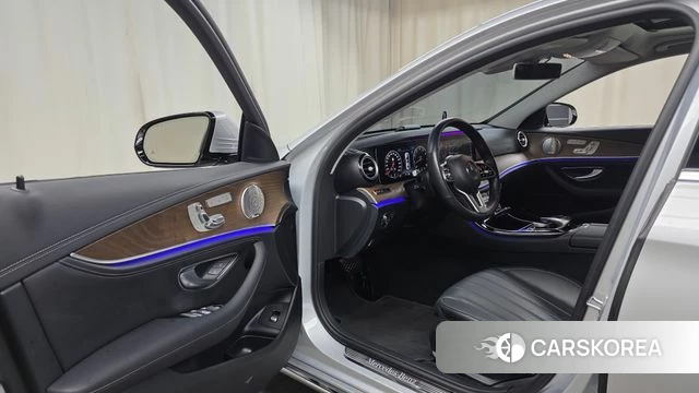 Mercedes-Benz E-Class W213 id 3911357 из Кореи 20