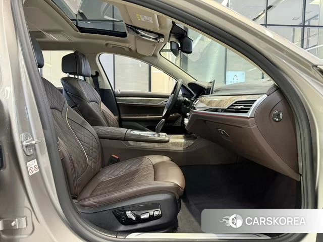 BMW 7 series id 4259264 из Китая 18
