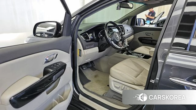 Kia All New Carnival id 4497022 из Кореи 36