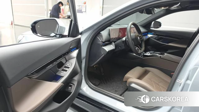 BMW 5 Series (G60) id 4499727 из Кореи 34