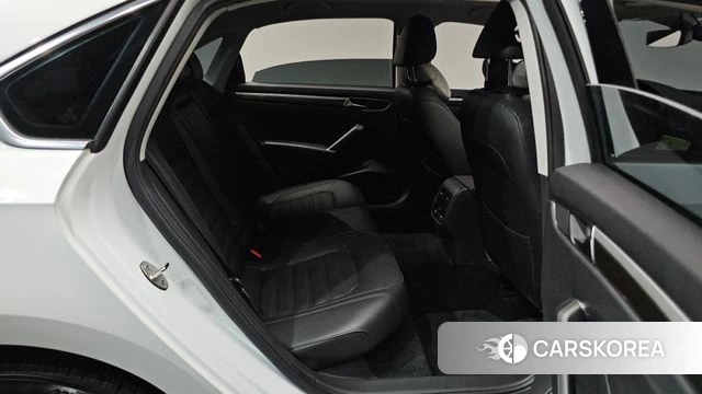 Volkswagen The New Passat id 4203728 из Кореи 35