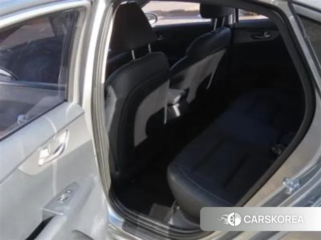 Kia Come New K3 id 3672103 из Кореи 19