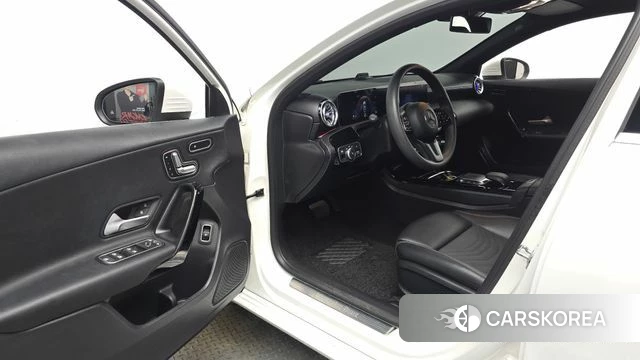 Mercedes-Benz A-Class W177 id 4402850 из Кореи 32