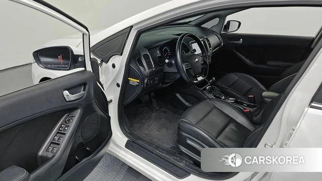 Kia The New K3 id 3925119 из Кореи 20