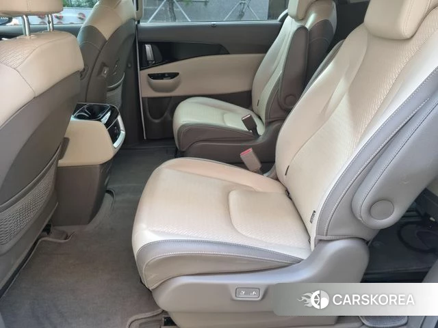 Kia Carnival 4th generation id 4330950 из Кореи 18