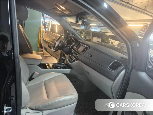 Kia All New Carnival id 3912086 из Кореи 20