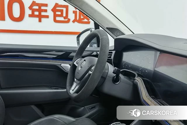 Volkswagen Touareg id 4253584 из Китая 24