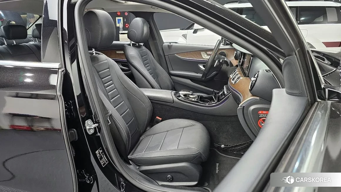 Mercedes-Benz E-Class W213 id 1872718 из Кореи 20