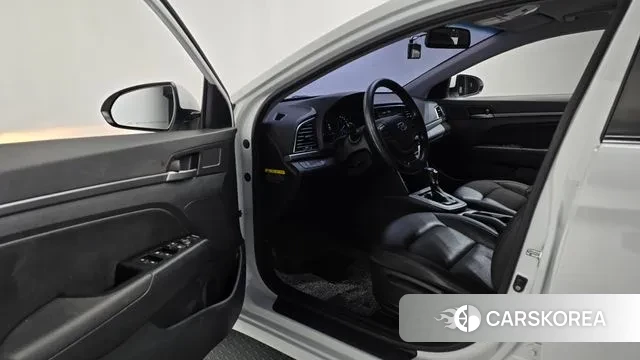 Hyundai Avante AD id 3602312 из Кореи 20