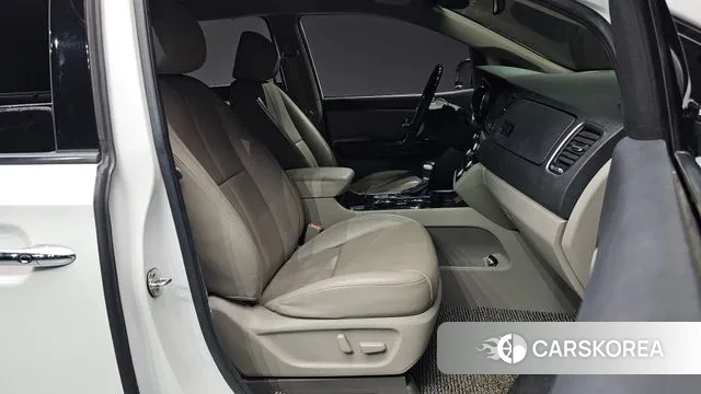 Kia The New Carnival id 3587841 из Кореи 20