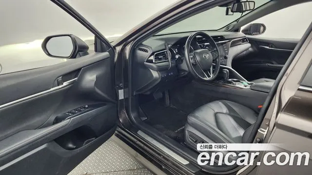 Toyota Camry (XV70) id 2694423 из Кореи 20