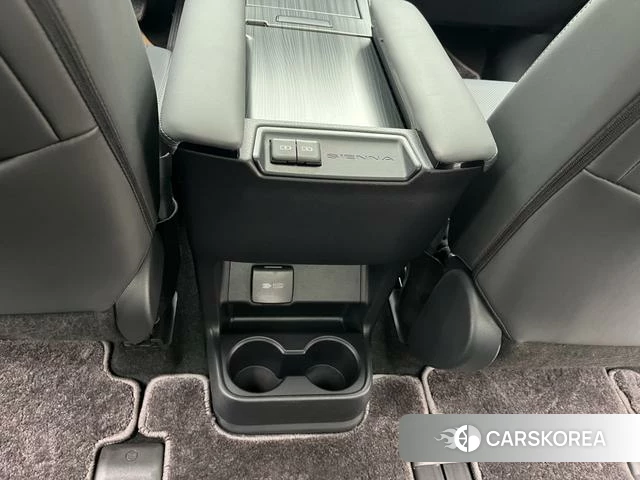 Toyota Saina id 4261114 из Китая 28