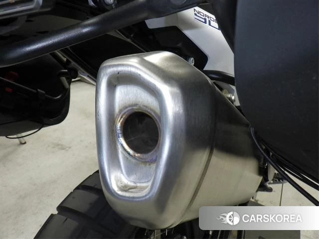 Husqvarna NORDEN 901 Expedition id 3939685 из Японии 34