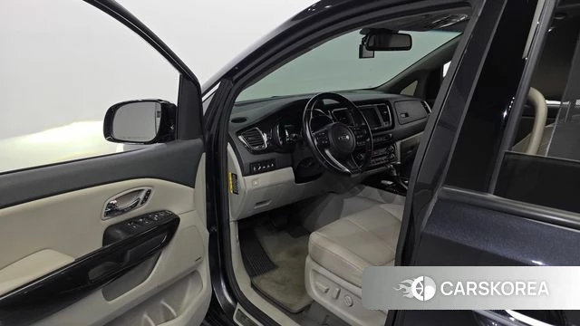 Kia The New Carnival id 3899710 из Кореи 20