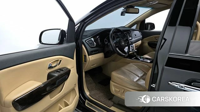 Kia The New Carnival id 4356547 из Кореи 31