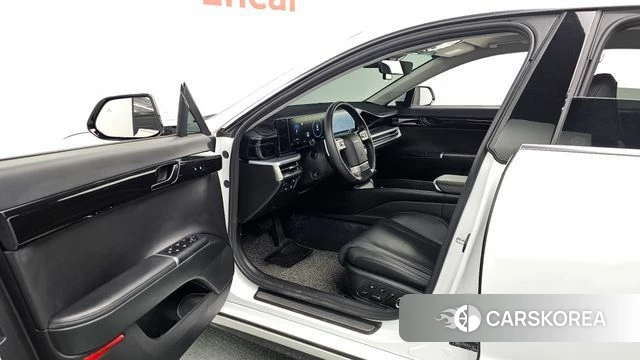 Hyundai Grandeur (GN7) id 3876837 из Кореи 20