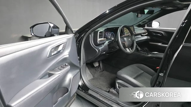 Toyota Crown Crossover id 3940522 из Кореи 20