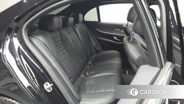 Mercedes-Benz E-Class W213 id 4631398 из Кореи 32