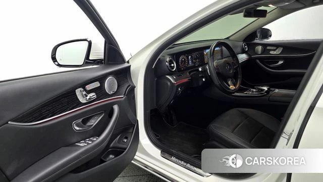 Mercedes-Benz E-Class W213 id 4737615 из Кореи 36