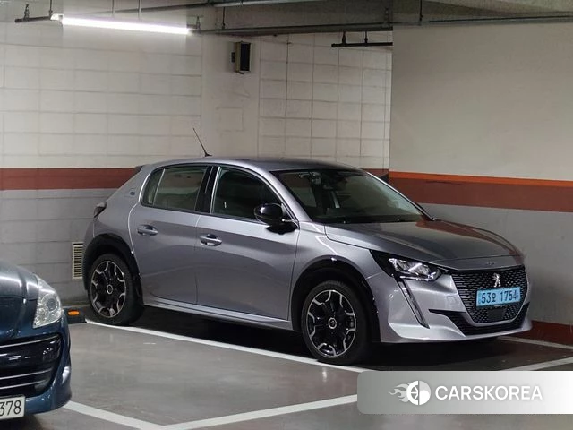 Peugeot e-208 second Generation id 4453284 из Кореи 10
