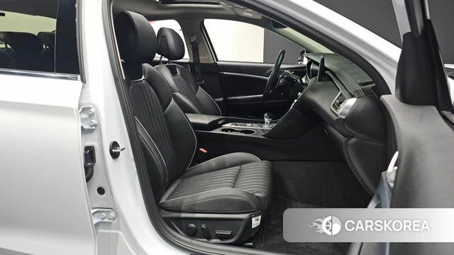 Genesis G70 id 4502843 из Кореи 32