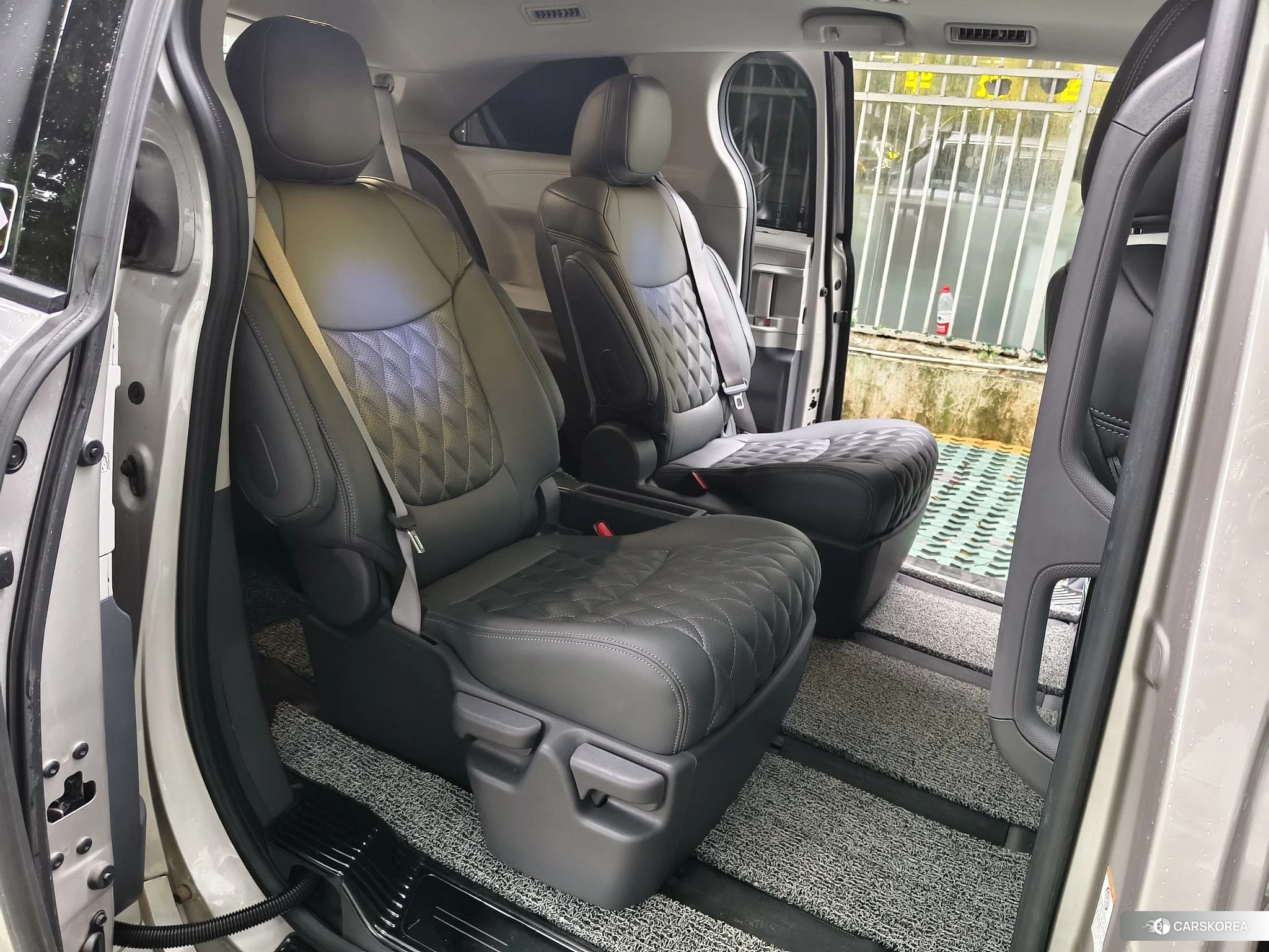 Toyota Sienna id 4514021 из Китая 24