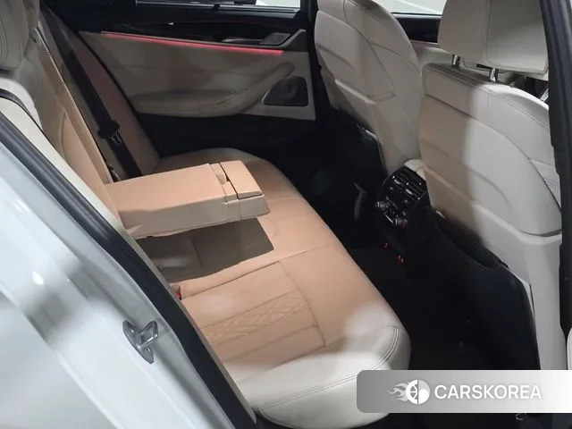 BMW 5 Series (G30) id 2900067 из Кореи 20