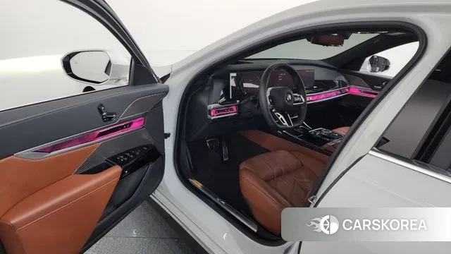 BMW 7 Series (G70) id 3528294 из Кореи 20