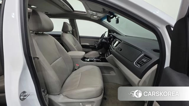 Kia The New Carnival id 4637963 из Кореи 20